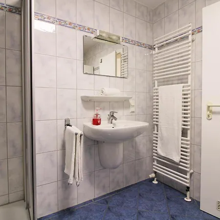 Appartementhaus Eichsfeldia 13 公寓 Ostseebad Kühlungsborn